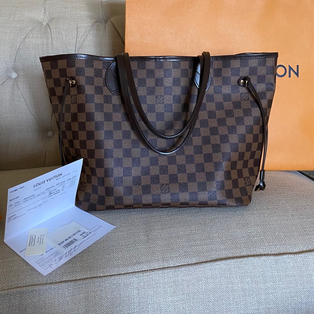 Louis Vuitton Neverfull MM Tote